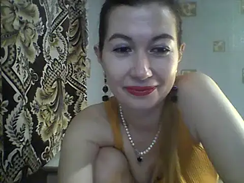 Snapshot of Olesja chatting on December 17, 2024, 10:32 pm Olesja online show from December 17, 2024, 10:32 pm