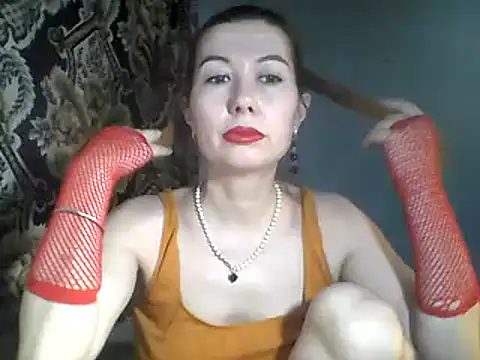 Snapshot of Olesja chatting on March 2, 2025, 5:58 pm Olesja online show from March 2, 2025, 5:58 pm