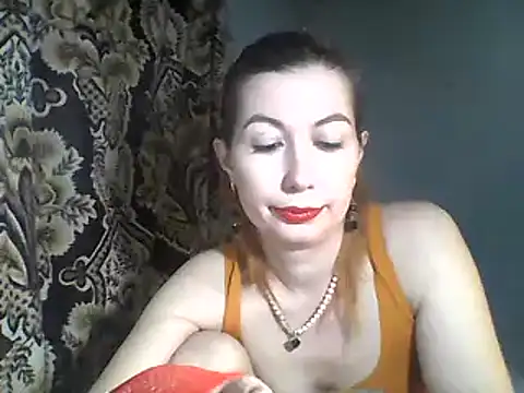 Snapshot of Olesja chatting on March 11, 2025, 6:30 pm Olesja online show from March 11, 2025, 6:30 pm