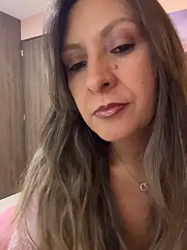 antonnella 2 online show from June 12, 2026, 5:01 pm
