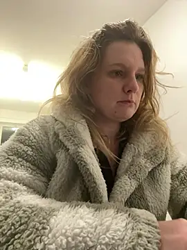 Snapshot of samanthaalice chatting on February 4, 2025, 6:49 pm samanthaalice online show from February 4, 2025, 6:49 pm