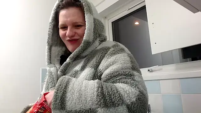 Snapshot of samanthaalice chatting on February 10, 2025, 6:24 pm samanthaalice online show from February 10, 2025, 6:24 pm