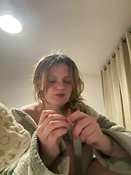 Snapshot of samanthaalice chatting on February 14, 2025, 8:59 pm samanthaalice online show from February 14, 2025, 8:59 pm