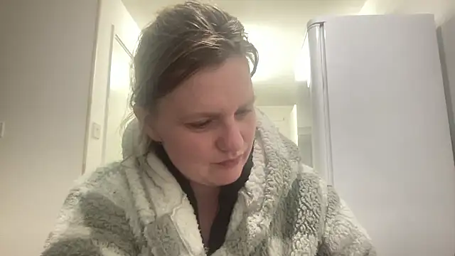 Snapshot of samanthaalice chatting on March 20, 2025, 6:53 pm samanthaalice online show from March 20, 2025, 6:53 pm