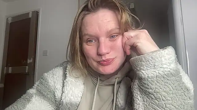 Snapshot of samanthaalice chatting on March 21, 2025, 7:24 pm samanthaalice online show from March 21, 2025, 7:24 pm