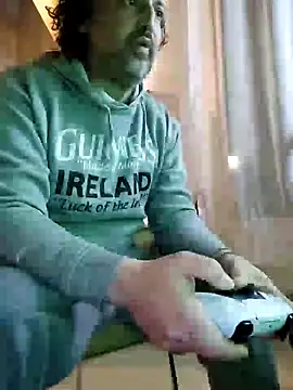 woww791 online show from December 19, 2024, 6:45 pm