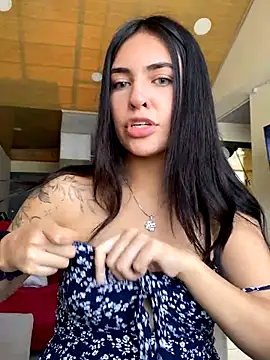 DaphneUwu online show from December 3, 2024, 2:16 pm