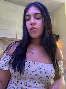 DaphneUwu online show from December 10, 2024, 5:44 pm