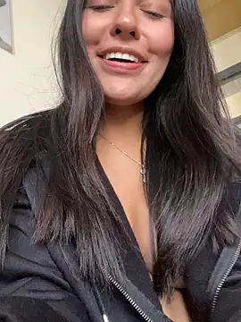 DaphneUwu online show from December 29, 2024, 8:26 pm