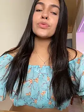 DaphneUwu online show from February 15, 2025, 2:22 pm