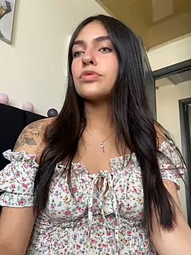 DaphneUwu online show from March 12, 2025, 2:45 pm