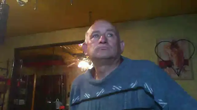 jeanlulu online show from September 27, 2025, 7:52 pm