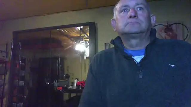 jeanlulu online show from October 5, 2025, 7:23 pm