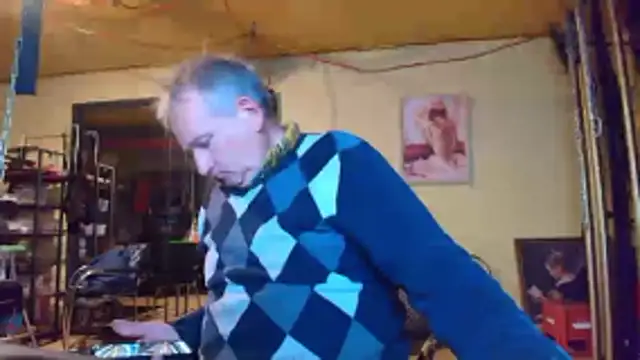 jeanlulu online show from May 14, 2026, 6:37 pm