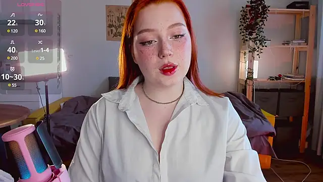 Snapshot of Sofy_Benson chatting on February 19, 2025, 11:17 am Sofy Benson online show from February 19, 2025, 11:17 am