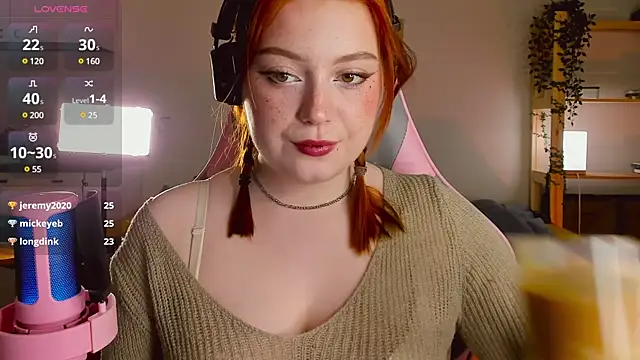 Snapshot of Sofy_Benson chatting on March 12, 2025, 5:28 pm Sofy Benson online show from March 12, 2025, 5:28 pm