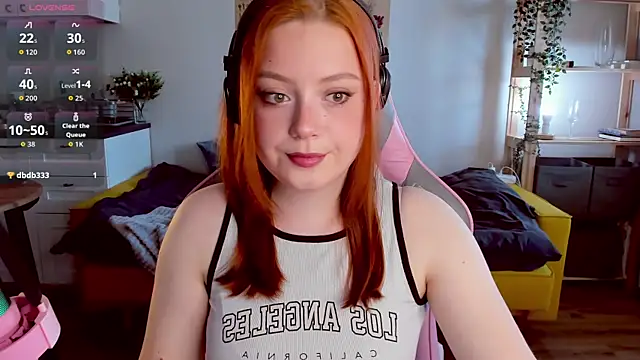 Snapshot of Sofy_Benson chatting on September 11, 2025, 11:21 am Sofy Benson online show from September 11, 2025, 11:21 am