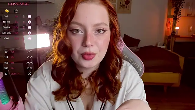 Sofy Benson online show from November 25, 2025, 12:16 pm