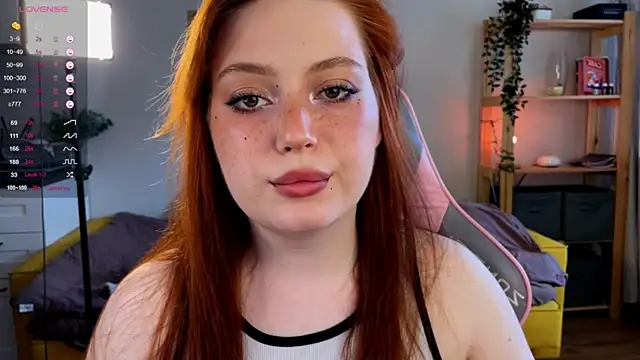 Snapshot of Sofy_Benson chatting on July 13, 2026, 2:53 pm Sofy Benson online show from July 13, 2026, 2:53 pm