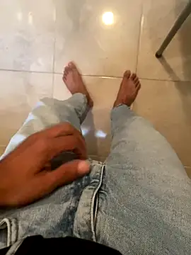 amyalaruz34ist online show from October 25, 2025, 2:24 pm