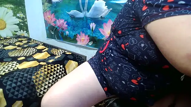 Snapshot of AnnaXGold chatting on September 13, 2025, 1:00 pm AnnaXGold online show from September 13, 2025, 1:00 pm