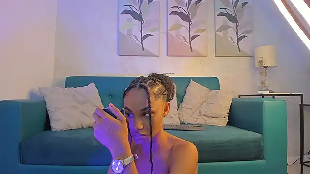 kristyl paez online show from October 8, 2025, 7:22 pm