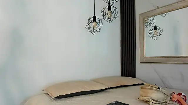 kristyl paez online show from April 17, 2026, 6:55 pm