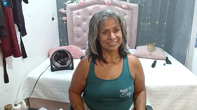 lalisha 96 online show from October 28, 2025, 1:20 am