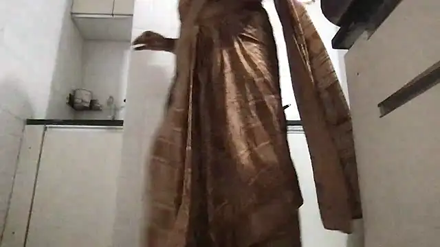 Snapshot of Riyasingh9 chatting on November 26, 2025, 5:08 am Riyasingh9 online show from November 26, 2025, 5:08 am