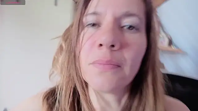 Snapshot of Lina_lou4 chatting on May 9, 2026, 2:00 pm Lina lou4 online show from May 9, 2026, 2:00 pm
