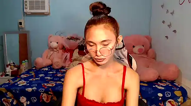 PirateEmpressBoaAico online show from February 18, 2025, 1:43 am