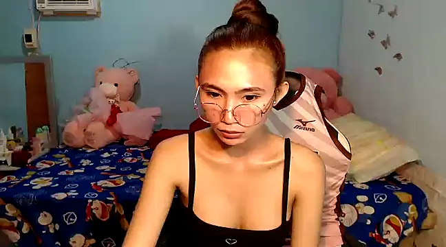 PirateEmpressBoaAico online show from February 19, 2025, 6:32 pm