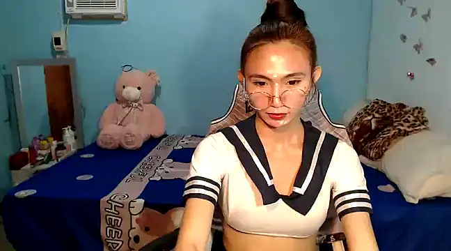 PirateEmpressBoaAico online show from March 4, 2025, 3:44 am