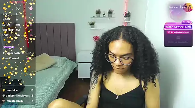 Snapshot of Nina_lovee_ chatting on December 6, 2024, 4:49 pm Nina lovee online show from December 6, 2024, 4:49 pm