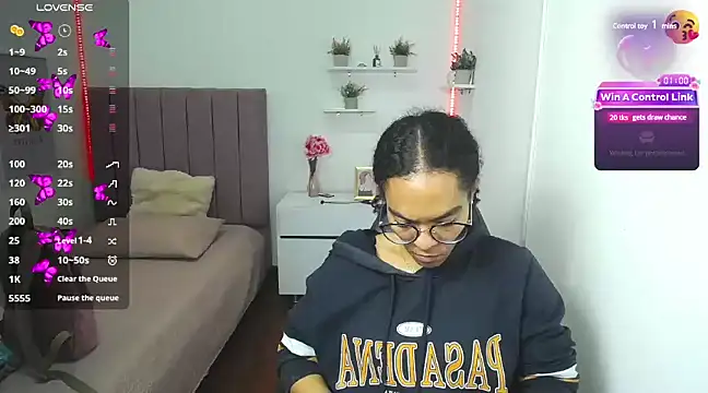 Snapshot of Nina_lovee_ chatting on January 10, 2025, 5:02 pm Nina lovee online show from January 10, 2025, 5:02 pm