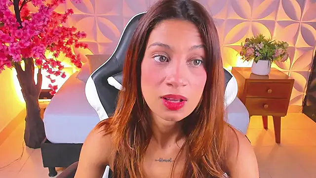 cora 22 online show from December 26, 2024, 12:27 pm