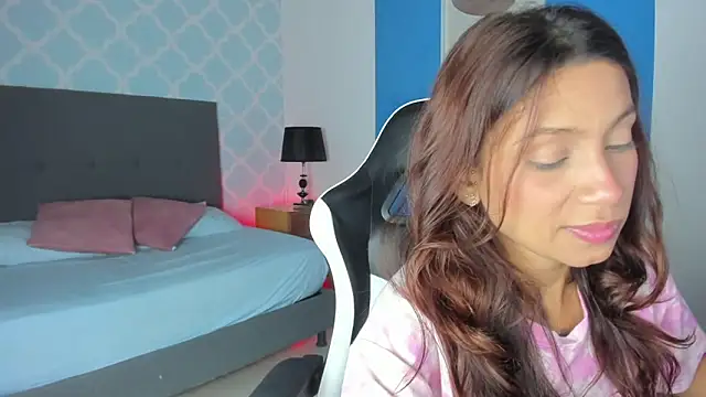 cora 22 online show from September 9, 2025, 12:48 pm