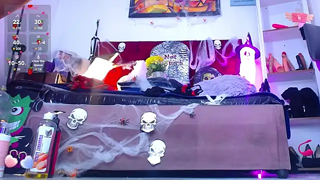 louise nails online show from October 21, 2025, 1:34 pm