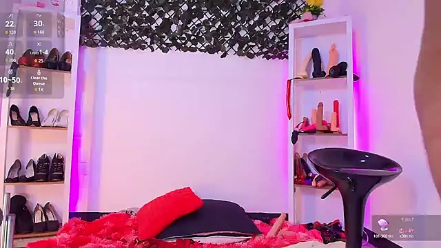 louise nails online show from March 16, 2026, 3:49 pm