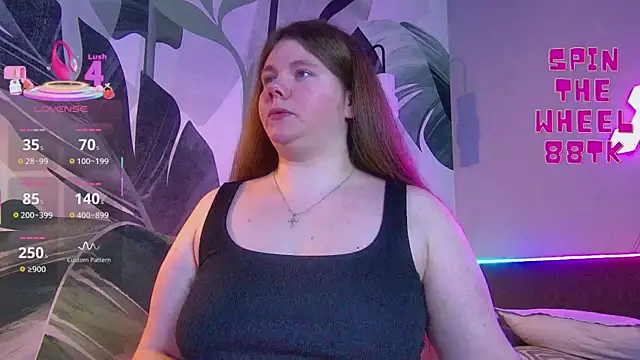 RubyValen online show from December 5, 2025, 1:14 am