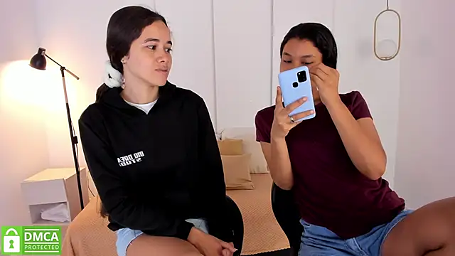 sexychanell 18 online show from March 22, 2025, 12:46 pm