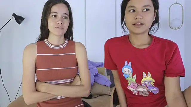 sexychanell 18 online show from April 7, 2026, 1:33 pm