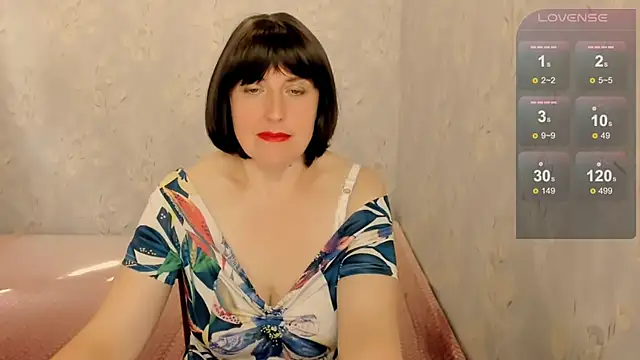 Snapshot of Rainbow_lady chatting on June 25, 2026, 5:12 am Rainbow lady online show from June 25, 2026, 5:12 am