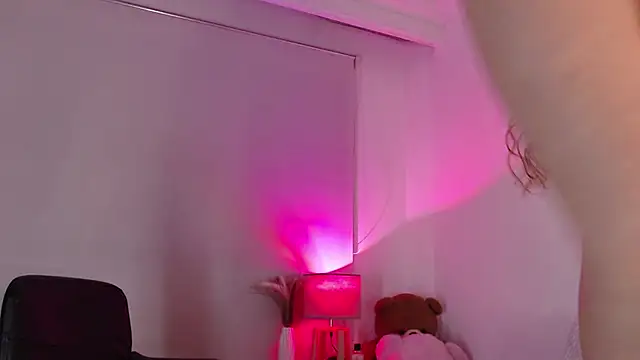 Coffee Dreams online show from December 2, 2025, 4:57 pm