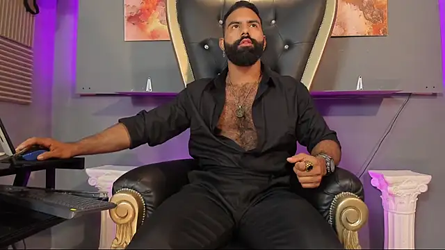 Snapshot of BeardAndrew chatting on January 11, 2025, 12:33 am BeardAndrew online show from January 11, 2025, 12:33 am