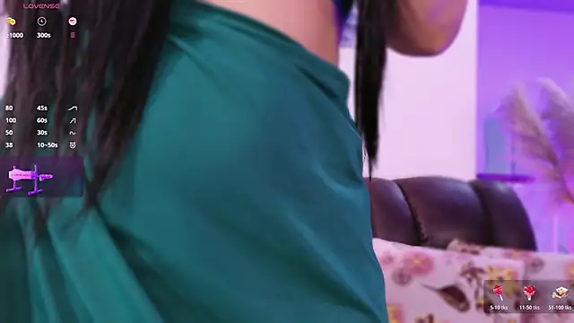 lara giraldo online show from April 16, 2026, 12:22 am