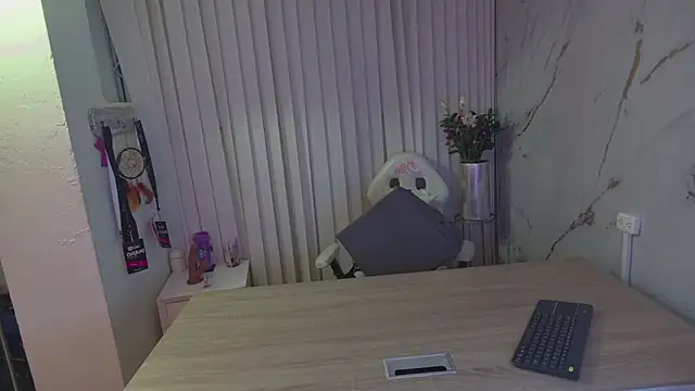 Snapshot of Scarlett_collins02 chatting on February 1, 2025, 4:03 am Scarlett collins02 online show from February 1, 2025, 4:03 am