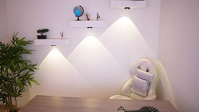 Snapshot of Scarlett_collins02 chatting on October 19, 2025, 12:44 am Scarlett collins02 online show from October 19, 2025, 12:44 am