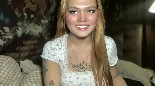 Snapshot of Claire_Brooke chatting on March 1, 2025, 11:15 pm Claire Brooke online show from March 1, 2025, 11:15 pm