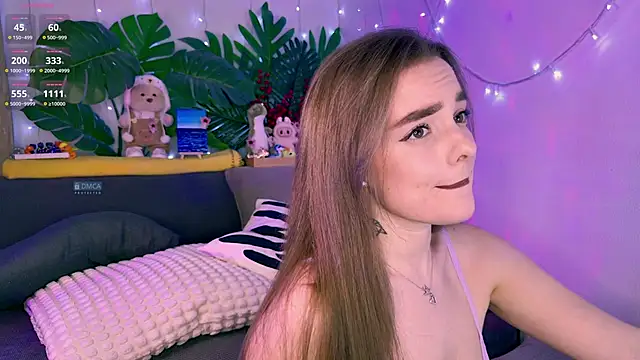 xwiuiwx online show from February 16, 2026, 3:08 pm